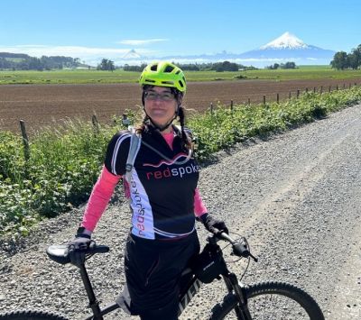 Klaud Simpson Cycling on the  tour with redspokes